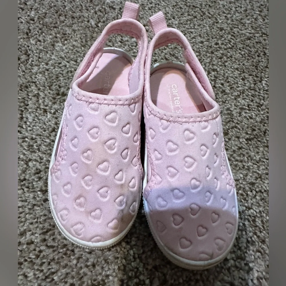 Carter's toddler girls water shoes